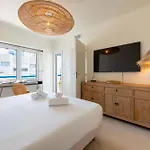 2-br With Terrace & Sea View Palm Appartement