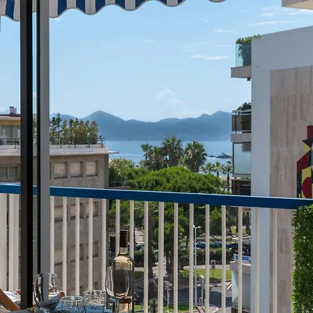 2-br With Terrace & Sea View Palm Appartement Cannes