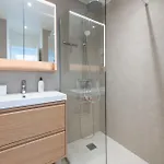 2-br With Terrace & Sea View Palm Apartman *
